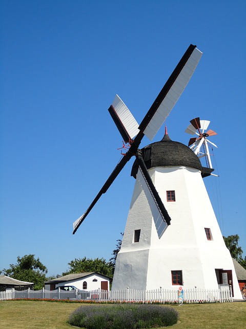 windmill-86175_640